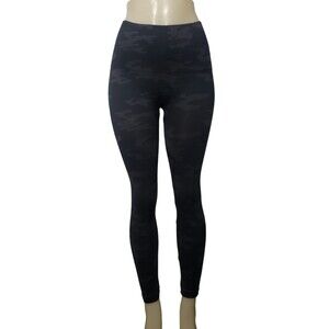 SPANX Look At Me Now Camo Seamless Leggings Size Medium